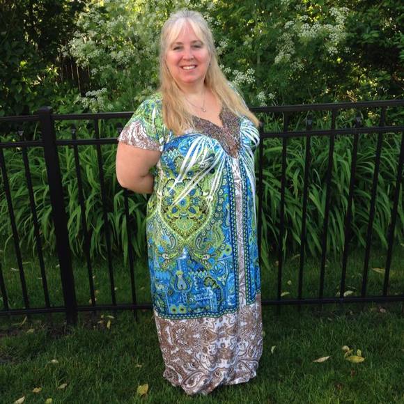 Meet your Posher, Cheryl - Picture 1 of 1